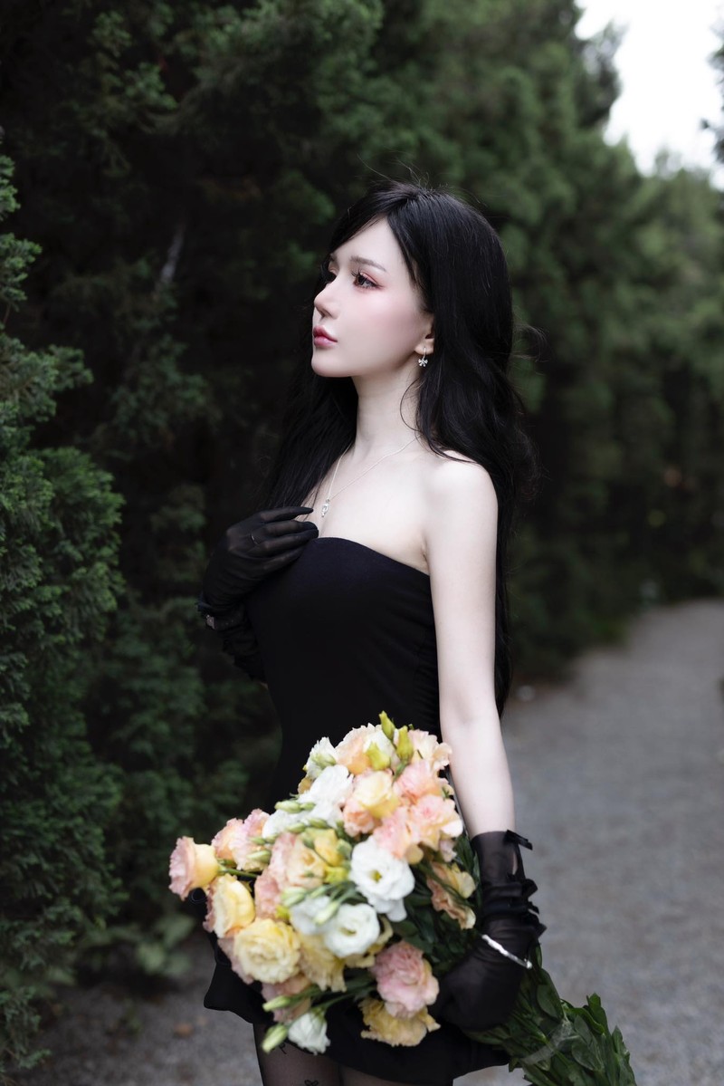 30 giay khoe vu dao, nu streamer Phan Hoang Thien Thy gay bao mang-Hinh-8