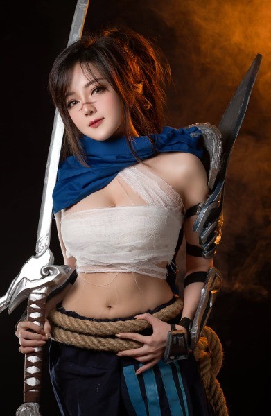 Hau tai xuat, nu than streamer doi dau khoe anh bikini cuc nong bong