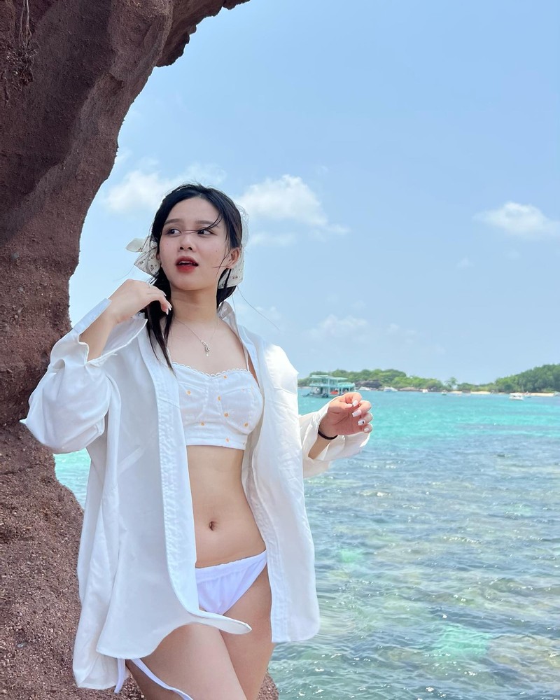 Gai xinh Bac Giang chao he voi bo anh voi bikini ho bao-Hinh-7