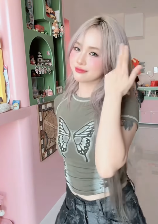Fan khong nhan ra Misthy voi giao dien vo cung la mat-Hinh-2