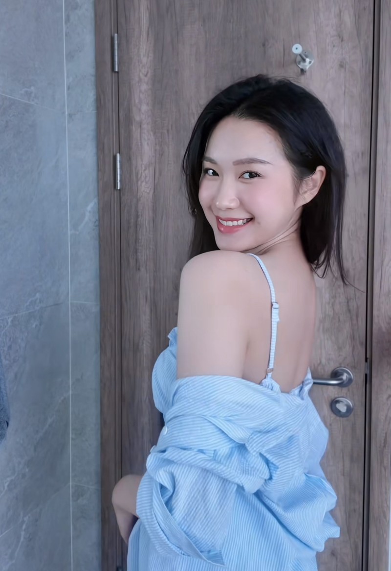 Xon xao buc anh 