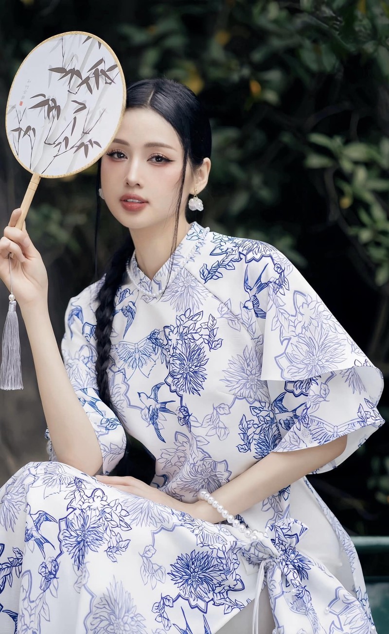 “De nhat hot girl” Tam Tit hiem hoi nhac den chong doanh nhan-Hinh-10