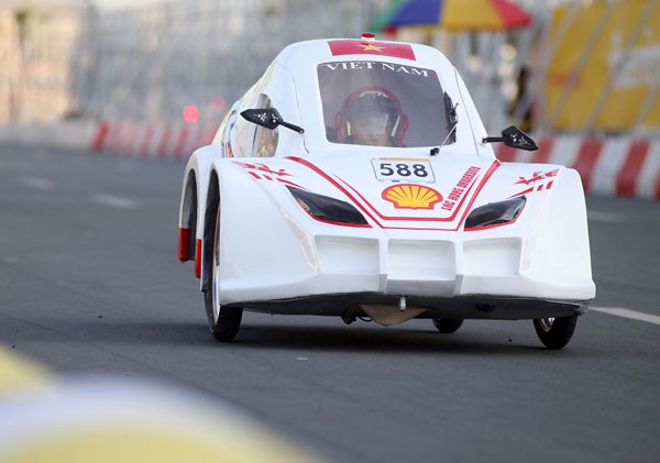 Viet Nam vo dich cuoc thi Shell Eco-marathon Chau A 2015-Hinh-3