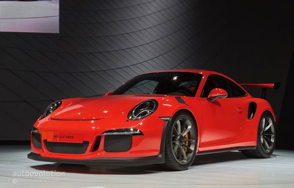 Porsche ra mat 911 GT3 RS gia 175.000 USD-Hinh-2