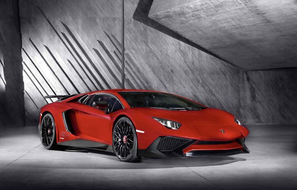 Lamborghini dat doanh thu 629 trieu Euro nam 2014-Hinh-2