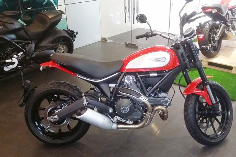 Ducati Scrambler do doc dao dau tien ve Viet Nam-Hinh-2