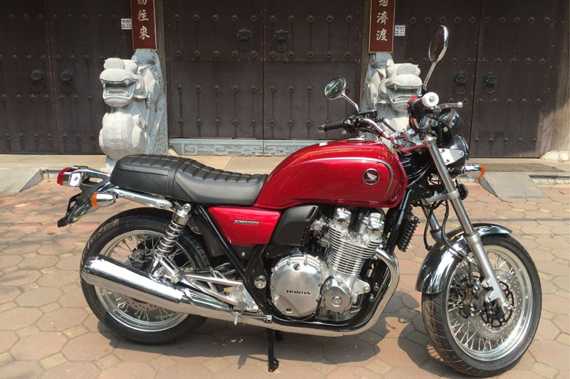 Dap thung Honda CB1100 ABS 2015 tai Ha Noi