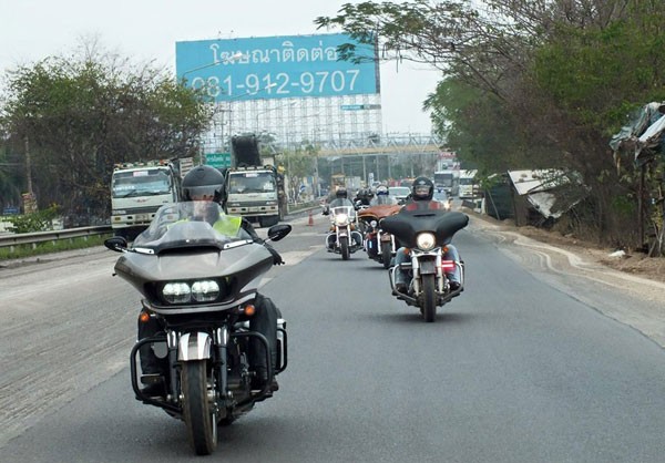 Xem doan mo to khung Sai Gon di xuyen Dong Nam A