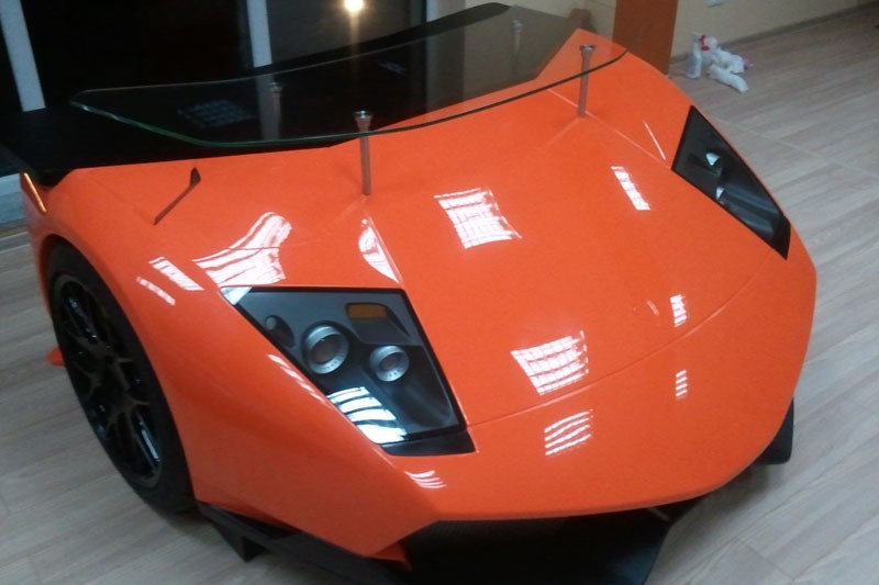 Ban lam viec Lamborghini co gia bang mot chiec oto-Hinh-7