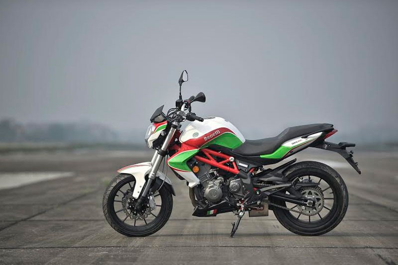 Benelli BN302 lam moi ngoai hinh voi phien ban Italia