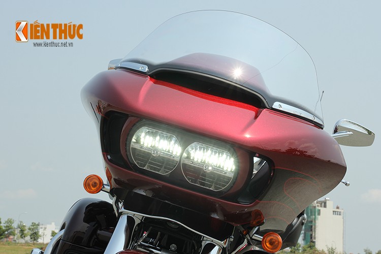 Cam lai CVO Road Glide Ultra gia 2,1 ty tai Viet Nam-Hinh-3