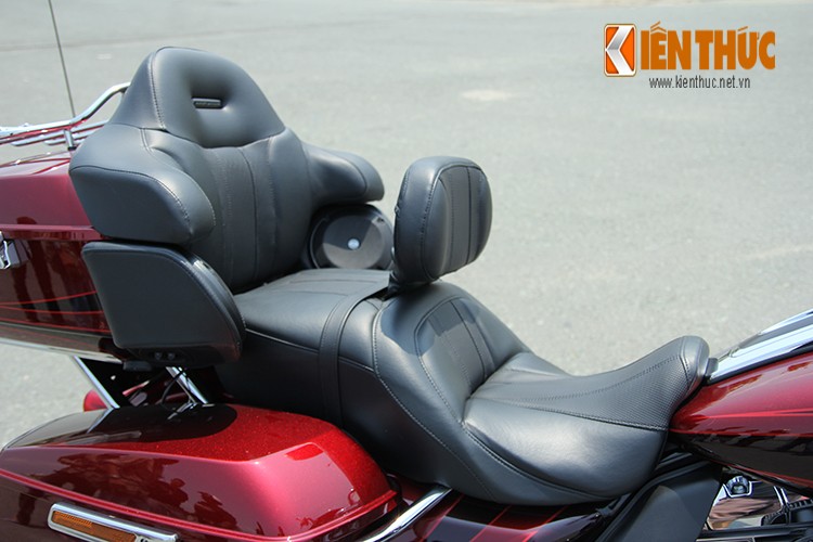 Cam lai CVO Road Glide Ultra gia 2,1 ty tai Viet Nam-Hinh-7