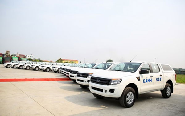 Ford Viet Nam ban giao 75 xe Ranger XL cho Bo Cong An