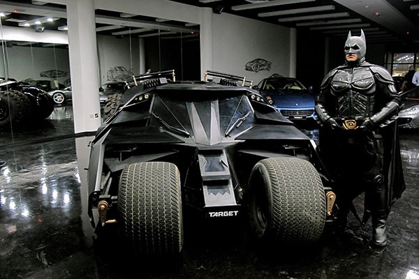 Tumbler Batmobile se co gia khong duoi 20 ty dong