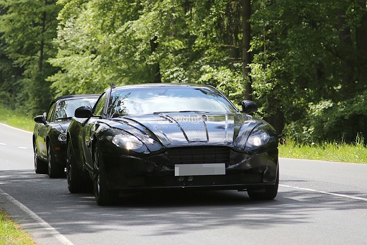 Xe sang Anh quoc Aston Martin DB11 bat ngo lo dien-Hinh-9