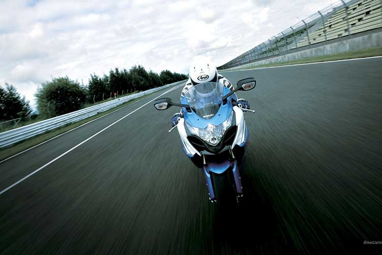 Suzuki ra mat phien ban dac biet MotoGP cho dong GSX-R-Hinh-10