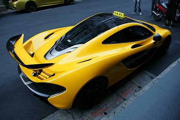 Xem sieu xe McLaren P1 lam taxi o Dai Loan-Hinh-2