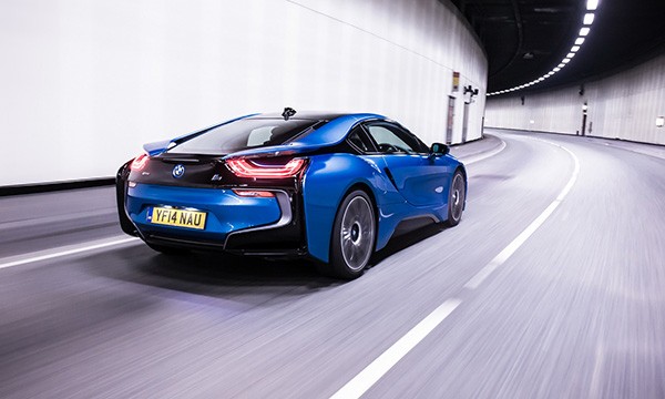 BMW chuan bi trinh lang phien ban i8 