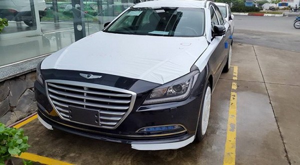 Hyundai Genesis sedan 2015 xuat hien tai Ha Noi-Hinh-3