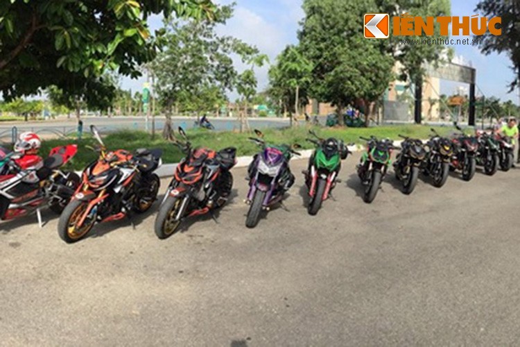 Hang chuc chiec Kawasaki Z1000 lan banh ve mien Tay-Hinh-3