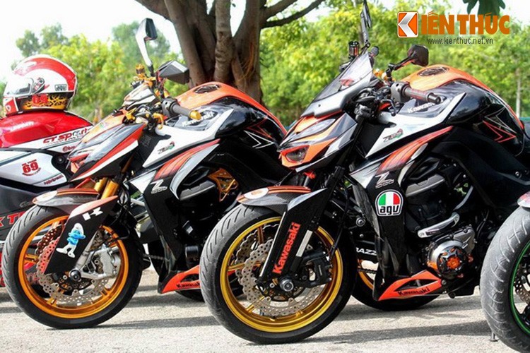 Hang chuc chiec Kawasaki Z1000 lan banh ve mien Tay-Hinh-9