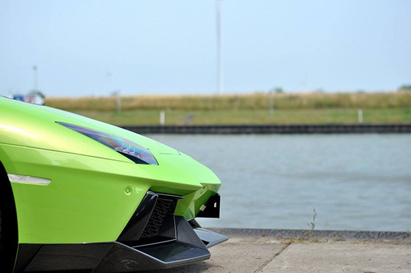 Ngam ban do Lamborghini Aventador 