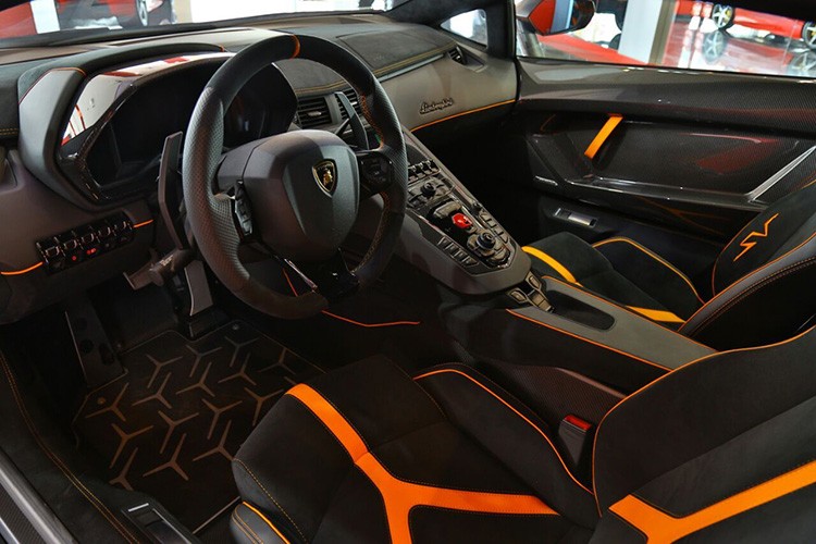 “Sieu bo” Aventador SV co gia 650.000 do tai Dubai-Hinh-6