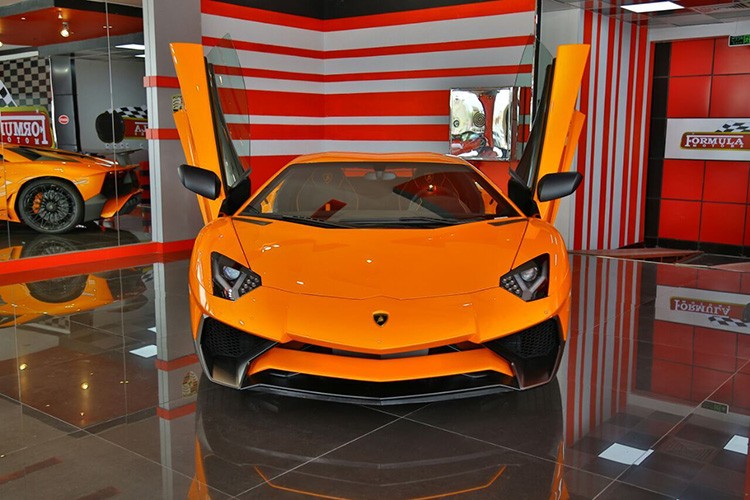 “Sieu bo” Aventador SV co gia 650.000 do tai Dubai