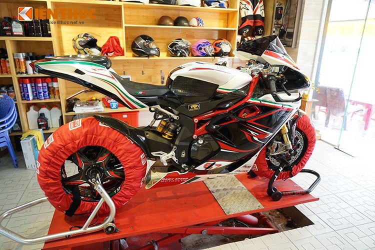 Cận Cảnh Siêu Phẩm Mv Agusta F4-Rr Duy Nhất Tại Việt Nam