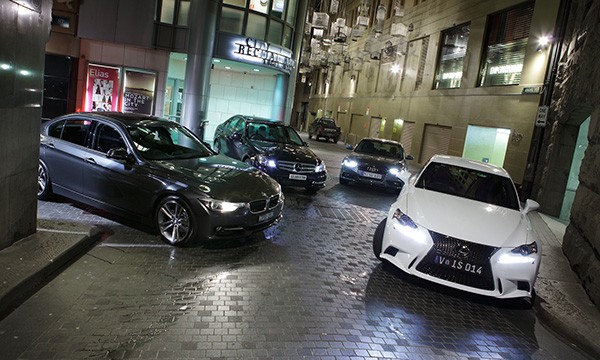 Doanh so cua Lexus dang de doa Audi, BMW va Mercedes