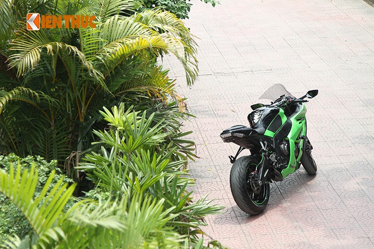 Kawasaki Ninja ZX-10R: Ke chinh phuc toc do-Hinh-2