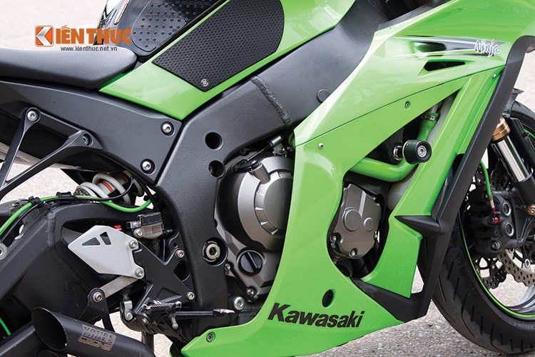 Kawasaki Ninja ZX-10R: Ke chinh phuc toc do-Hinh-4