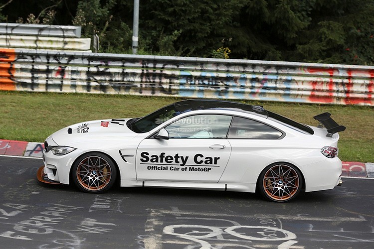 Mau BMW M4 GTS bat ngo xuat hien tren duong thu-Hinh-6