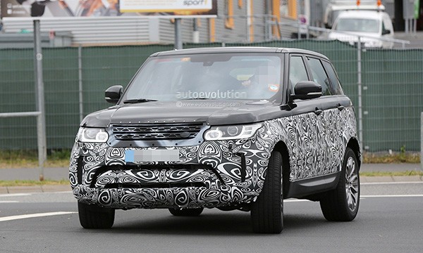 Range Rover Sport 2017 lo dien tren duong thu