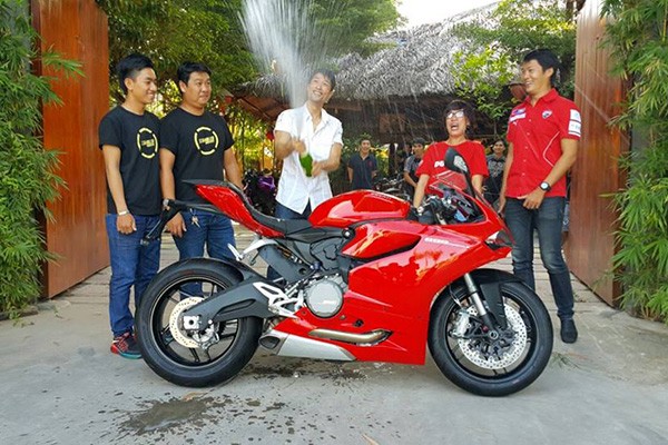 Johnny Tri Nguyen them Ducati 899 Panigale vao bo suu tap-Hinh-3