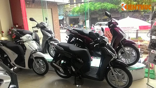 Vua ra mat thi truong Viet, Honda SHi da bi 