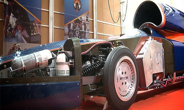 Ra mat sieu xe nhanh nhat hanh tinh Bloodhound SSC-Hinh-3