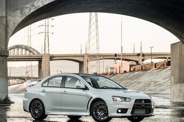 Ngam Mitsubishi Lancer Evolution cuoi cung truoc khi 