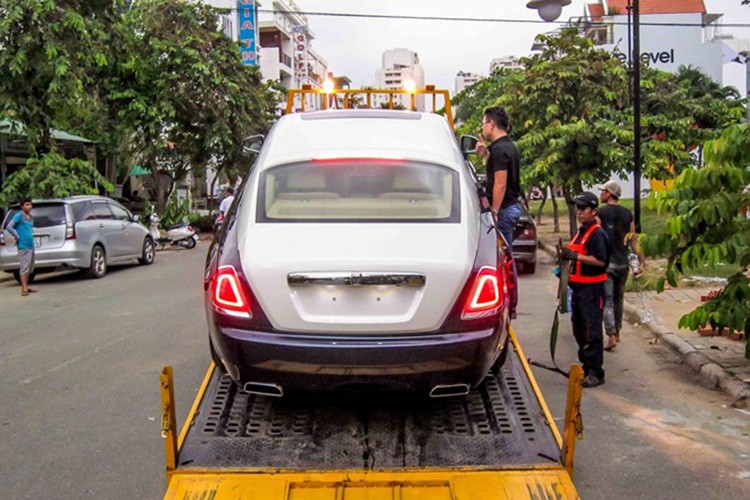 Rolls-Royce Wraith 21 ty chinh hang tai Viet Nam da co chu-Hinh-8