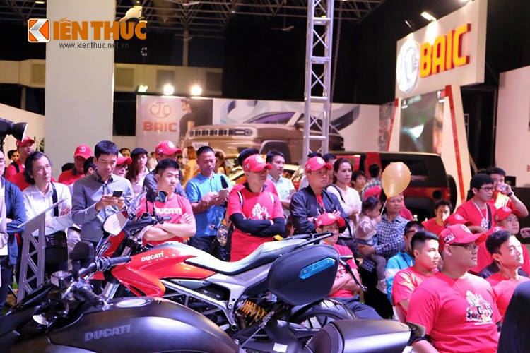 Dan choi moto Ducati Viet Nam chinh thuc duoc 