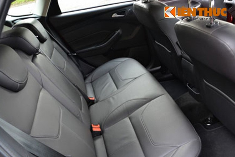 Lo dien loat xe Ford Focus 2016 dau tien ve Viet Nam-Hinh-10