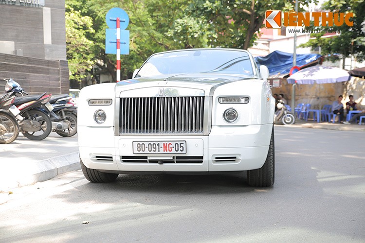 Sieu xe trieu do Rolls-Royce Phantom mui tran tai Ha Noi-Hinh-14