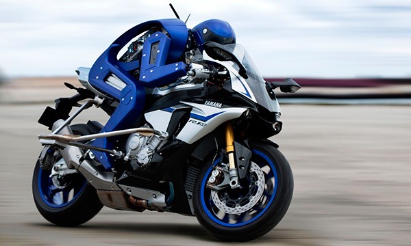 Yamaha muon co mot giai dua moto danh rieng cho ro bot?