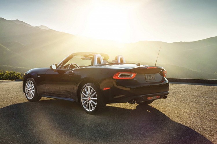 Fiat 124 Spider 