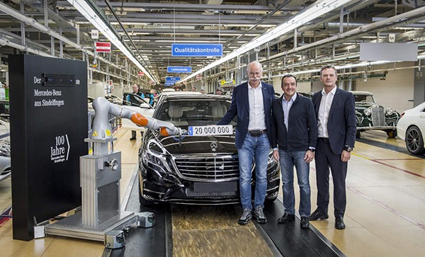 Mercedes-Benz Sindelfingen san xuat chiec xe thu 20 trieu