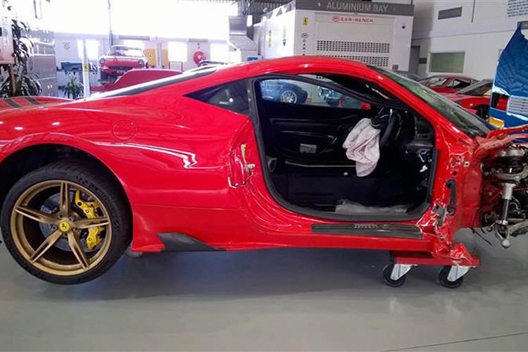 Sieu ngua Ferrari 458 Speciale 