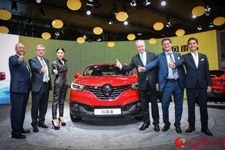 Pham Bang Bang ven man crossover Renault Kadjar moi-Hinh-8