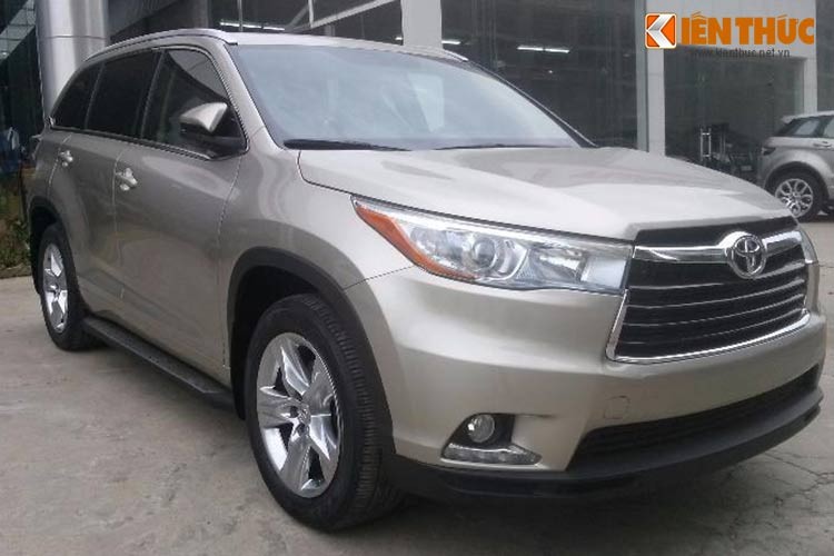 Toyota Highlander 2016 Limited gia gan 3 ty tai Viet Nam