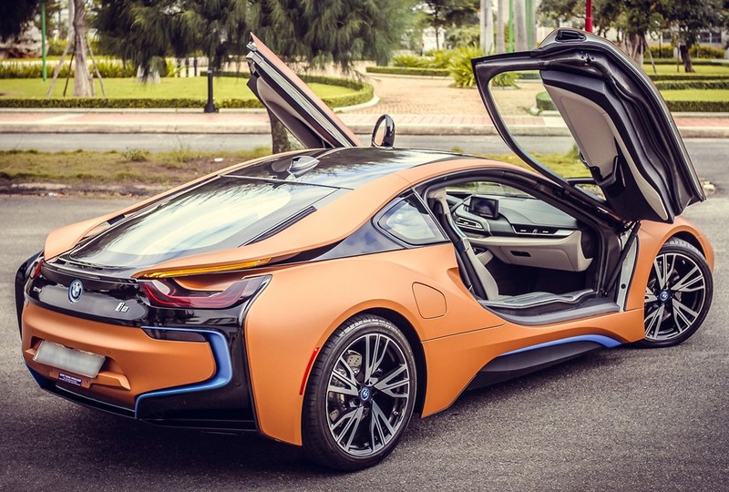 Cap sieu xe BMW i8 