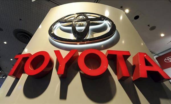 Toyota nang du bao loi nhuan nam tai khoa 2015